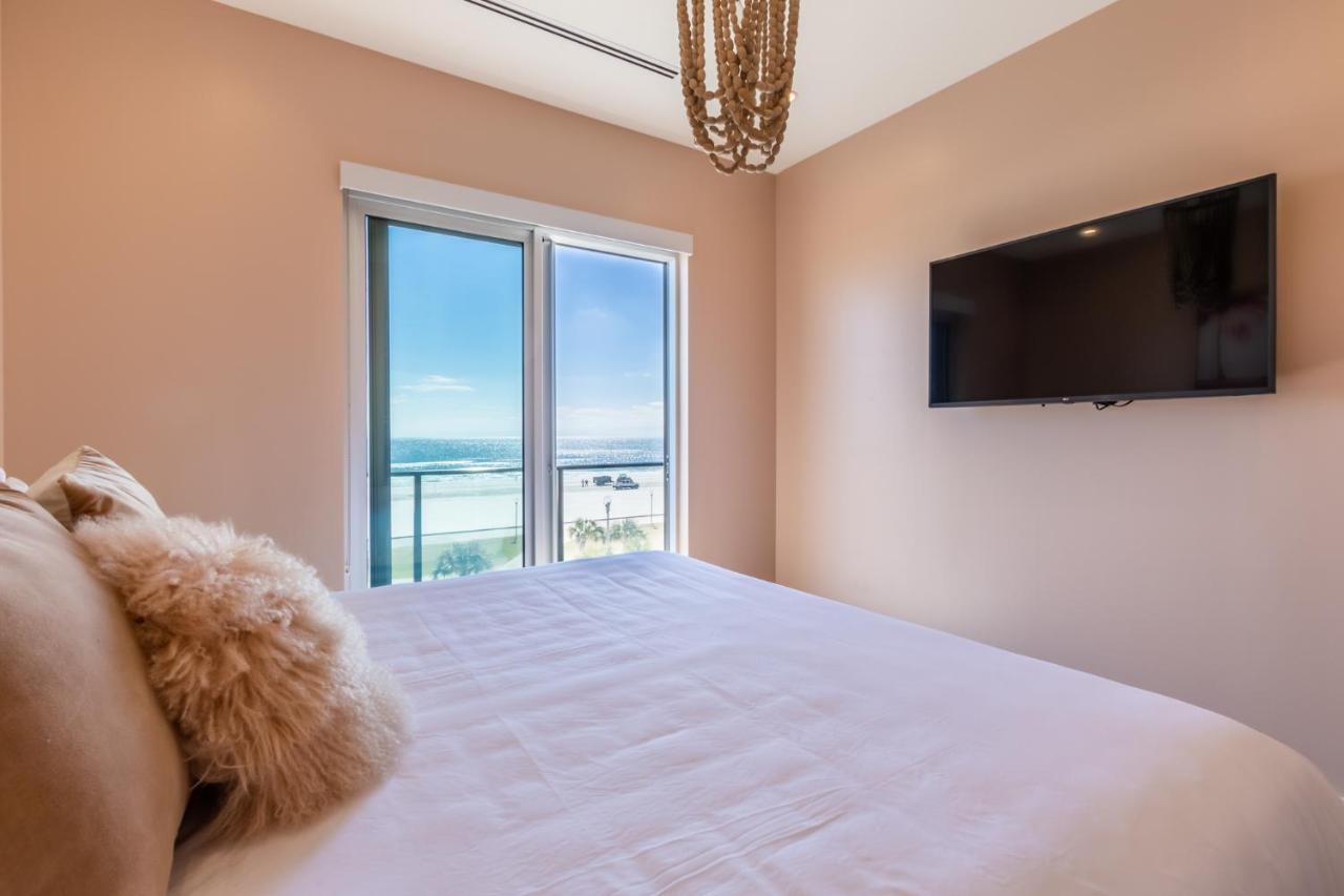 גולף שורז Luxury 4 Bedroom Beachfront Condo With Rooftop Pool Next To The Hangout! Gp 303 מראה חיצוני תמונה